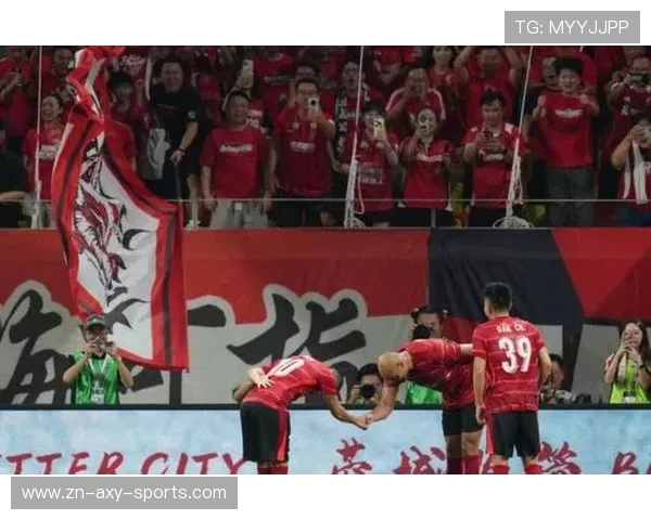 国足逆转取胜震惊亚洲球迷热议球队战术升级与精神蜕变 国足逆转取胜震惊亚洲球迷热议球队战术升级与精神蜕变