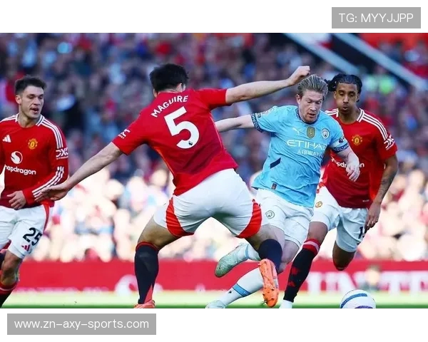 2012年英超曼联与曼城巅峰对决回顾激情四溢的曼彻斯特德比战